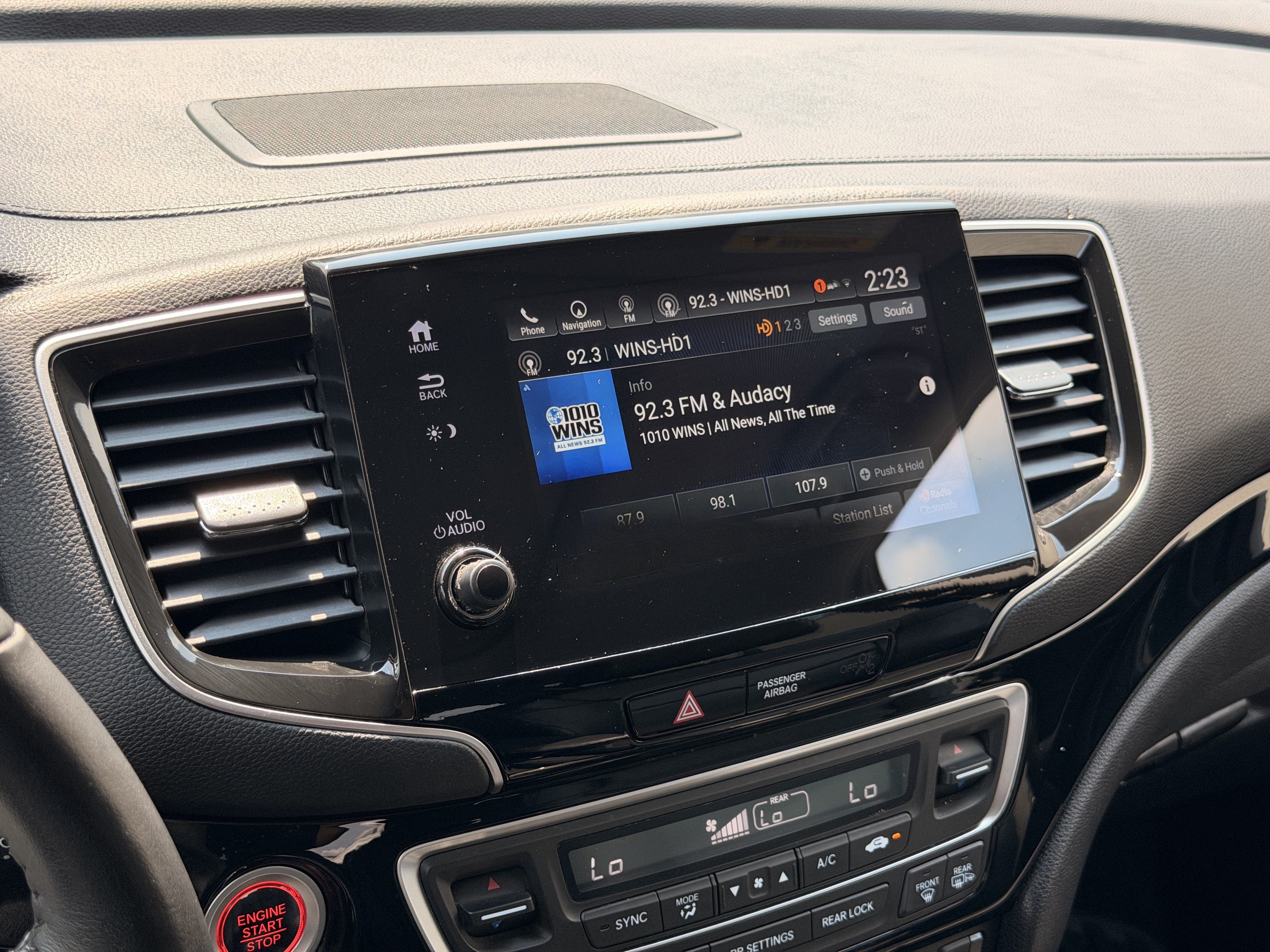 Certified 2019 Honda Pilot Touring image 18