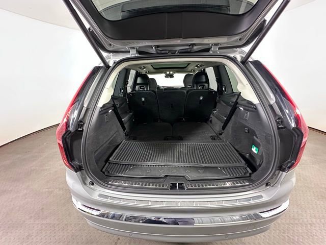Used 2025 Volvo XC90 T8 Plus w/ Protection Package Premier AWD/4WD image 14