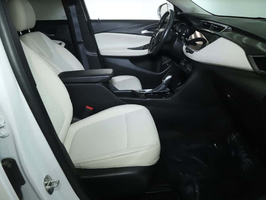 Used 2020 Buick Encore GX Preferred w/ Cold Weather Comfort Package AWD/4WD image 33