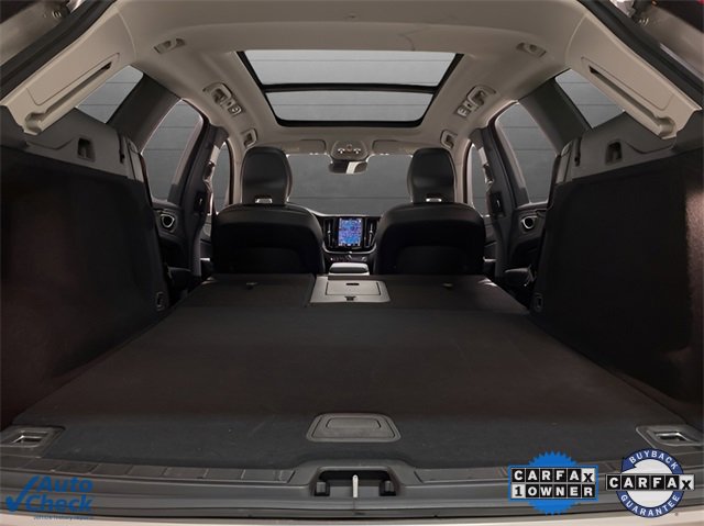 Used 2025 Volvo XC60 B5 Core image 91