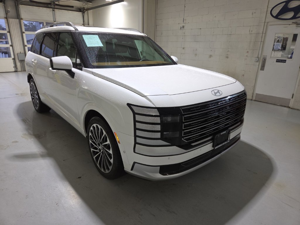 Used 2026 Hyundai Palisade Calligraphy AWD/4WD image 2