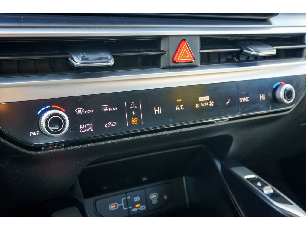 Used 2024 Kia Sorento S image 25