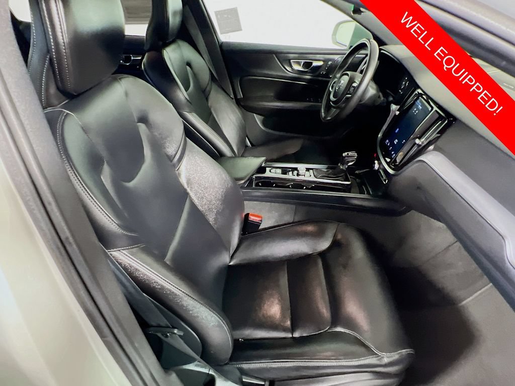 Used 2020 Volvo S60 T5 Momentum FWD image 26