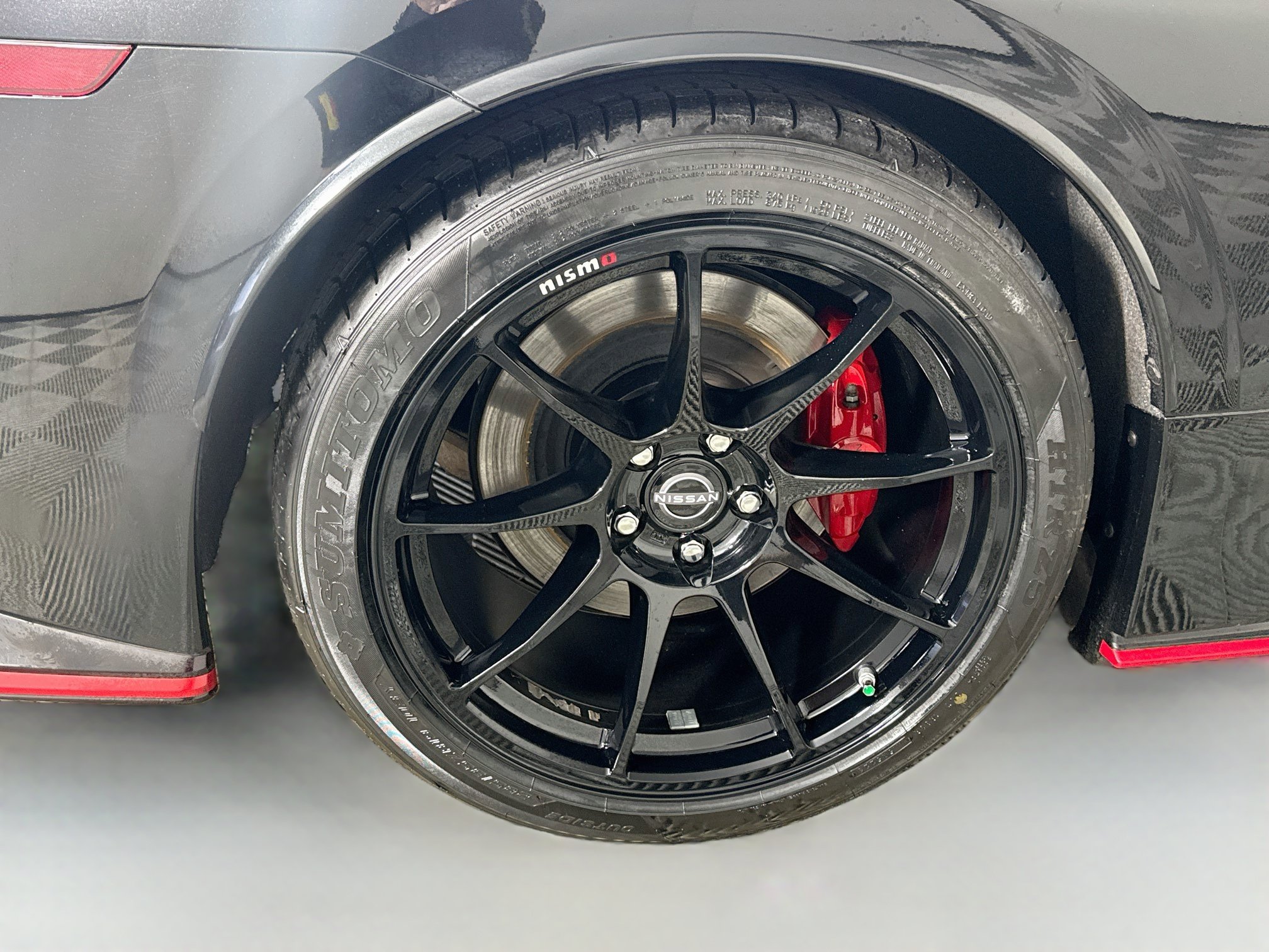 Used 2024 Nissan Z NISMO w/ Floor Mat Package RWD image 29
