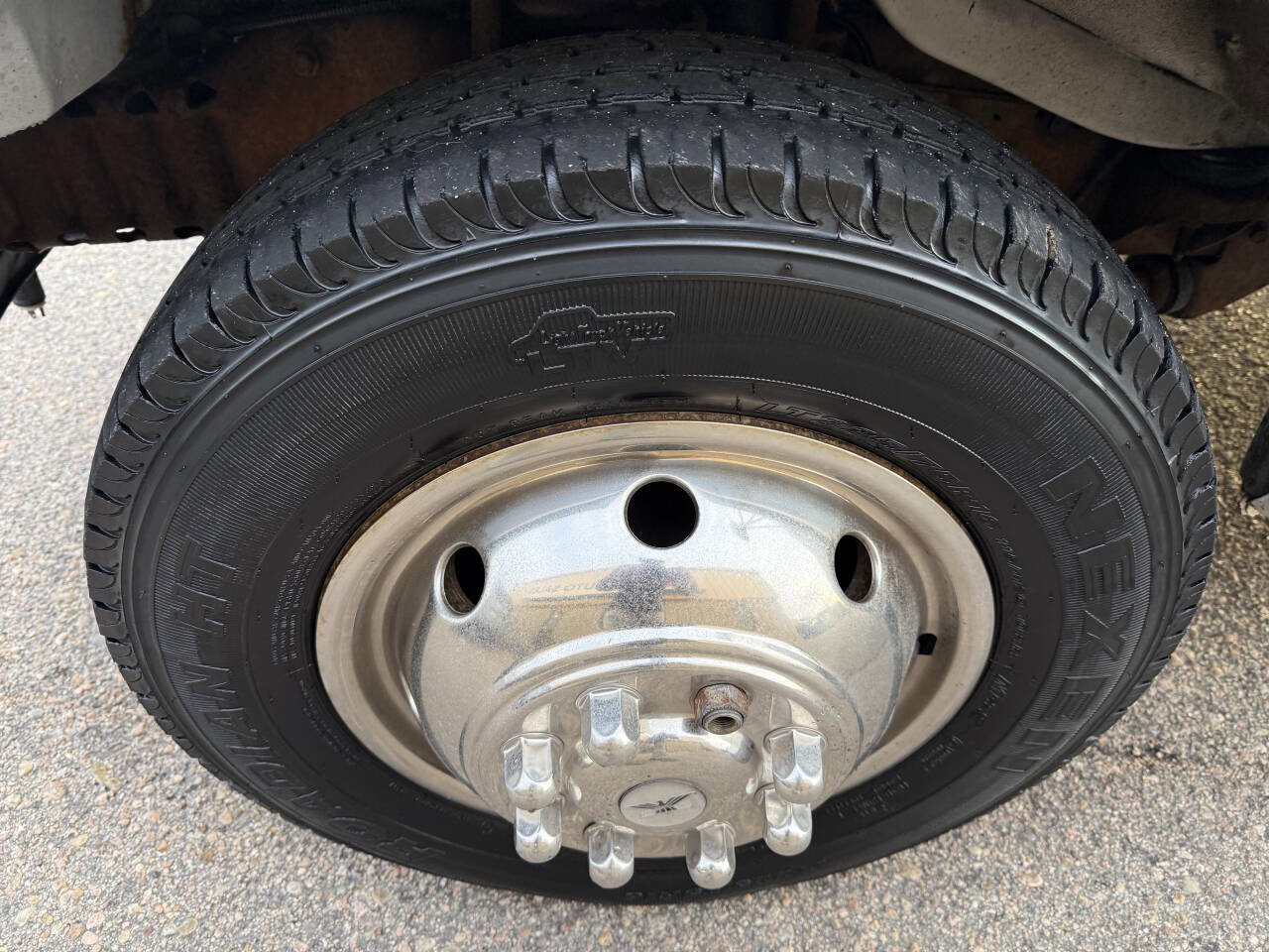 Used 1999 Ford E-350 and Econoline 350 Super Duty RWD image 8