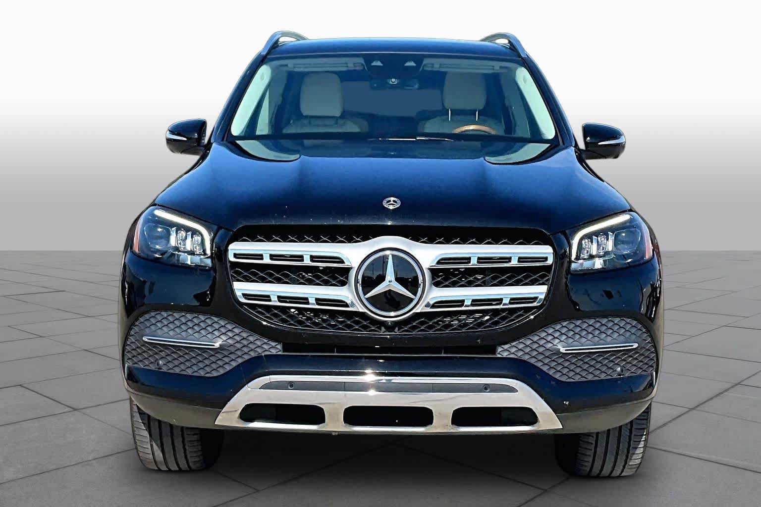Used 2022 Mercedes-Benz GLS 450 4MATIC image 4