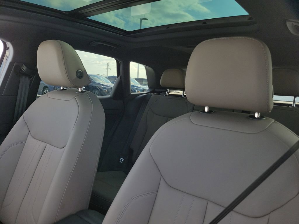 New 2026 Audi Q3 quattro 2.0T AWD/4WD image 16