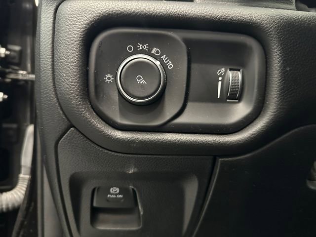 Used 2024 RAM 1500 Laramie image 22