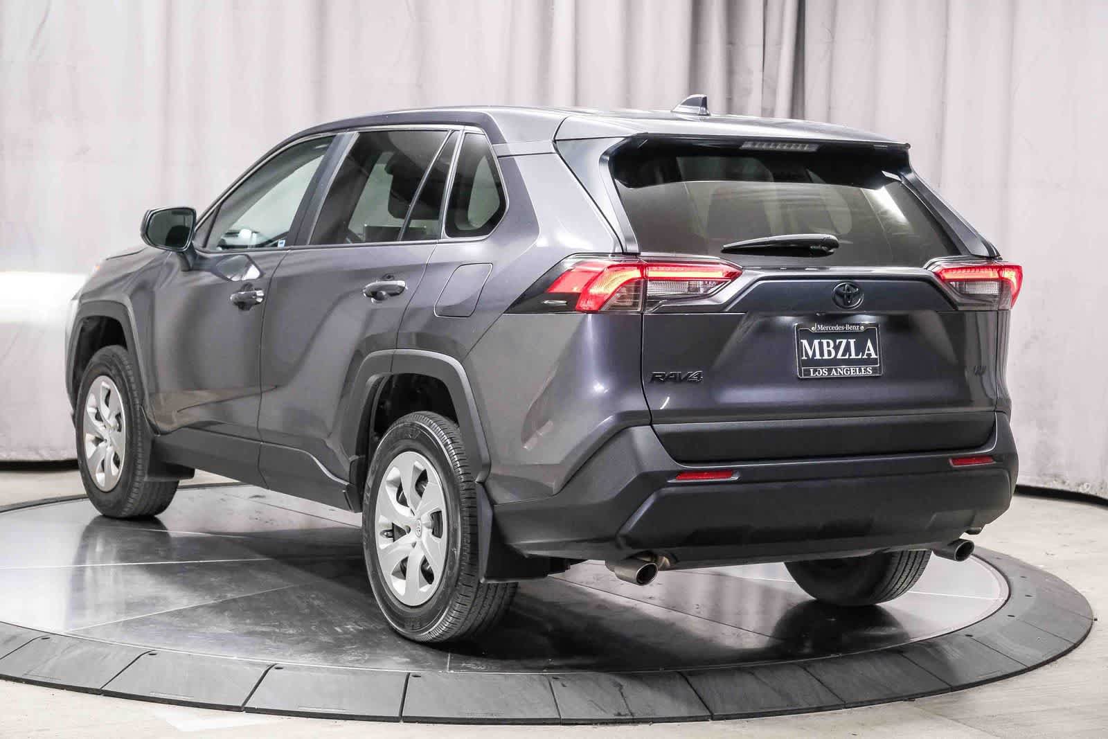 Used 2024 Toyota RAV4 LE FWD image 2