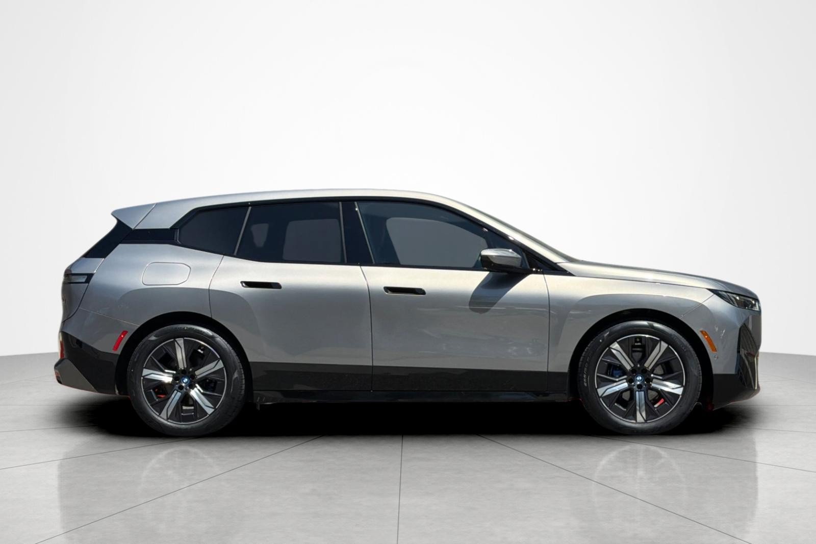Used 2025 BMW iX M60 AWD/4WD image 6