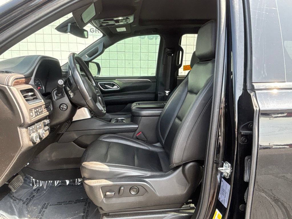 Used 2021 Chevrolet Tahoe Z71 w/ Z71 Off-Road Package AWD/4WD image 2