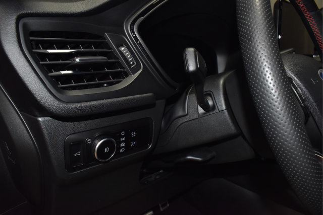 Used 2023 Ford Escape ST-Line Elite w/ Premium Technology Package AWD/4WD image 24