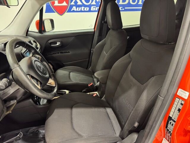 Used 2017 Jeep Renegade Latitude image 11