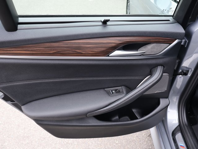 Used 2023 BMW 540i xDrive w/ Executive Package image 20