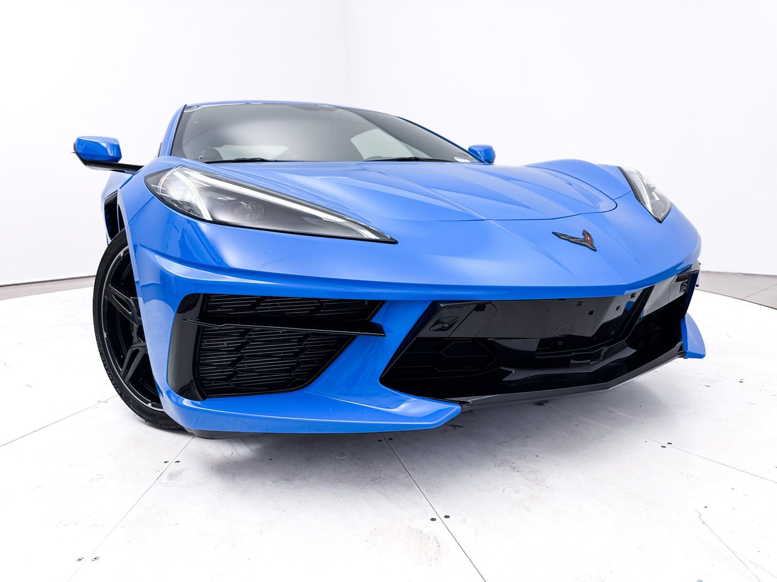Used 2021 Chevrolet Corvette Stingray Preferred Cpe w/ Engine Appearance Package RWD image 7