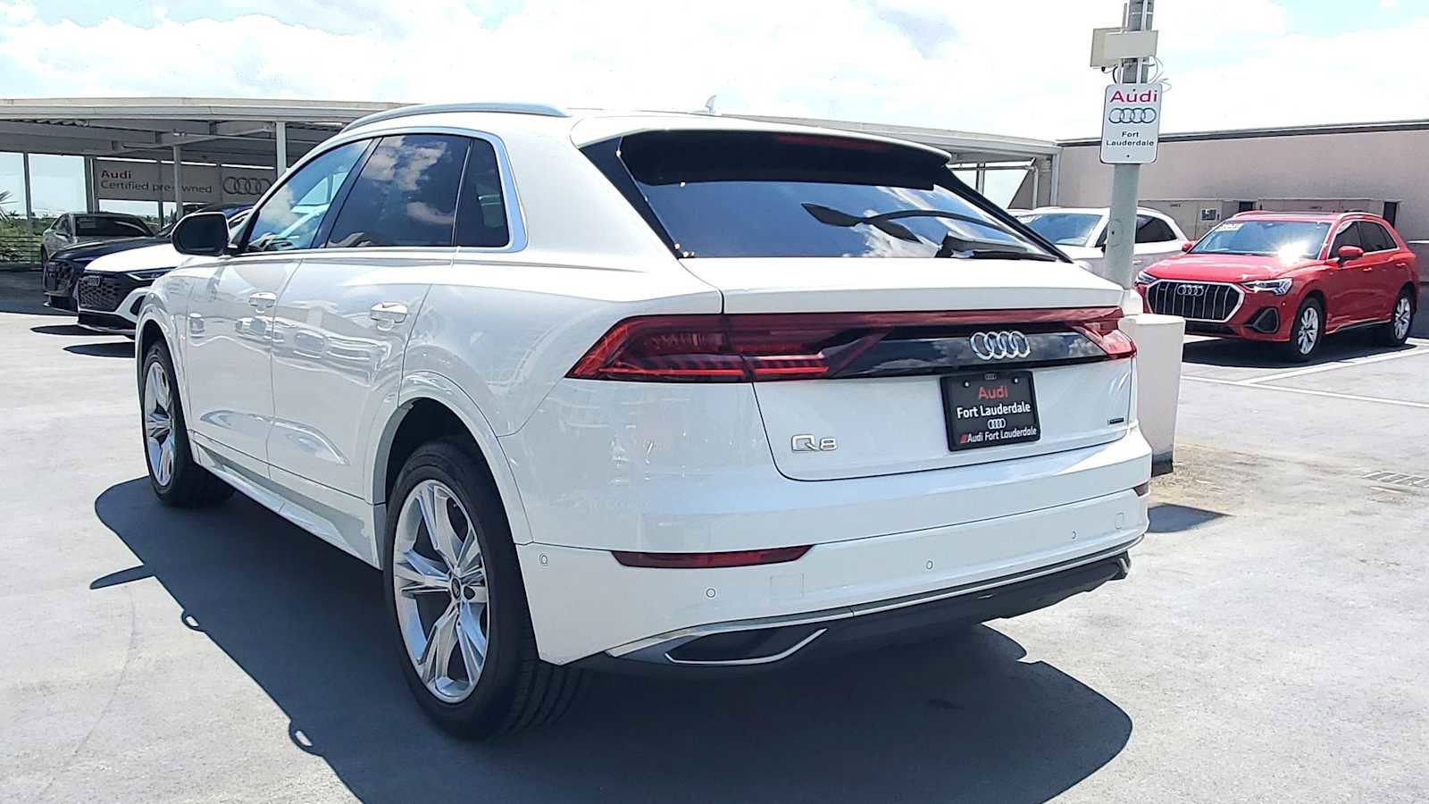 Certified 2023 Audi Q8 Premium w/ Convenience Package AWD/4WD image 4