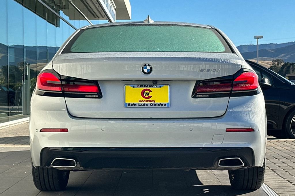 Used 2021 BMW 530i w/ Premium Package image 4