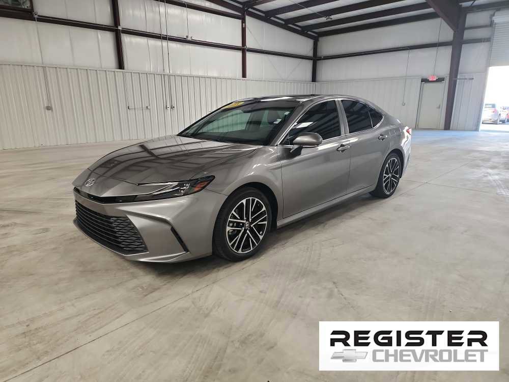 Used 2025 Toyota Camry XLE
