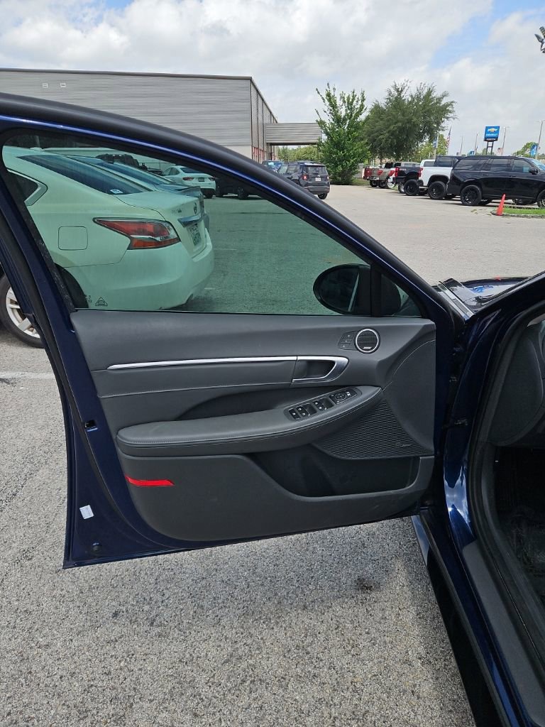 Used 2021 Hyundai Sonata Limited FWD image 9