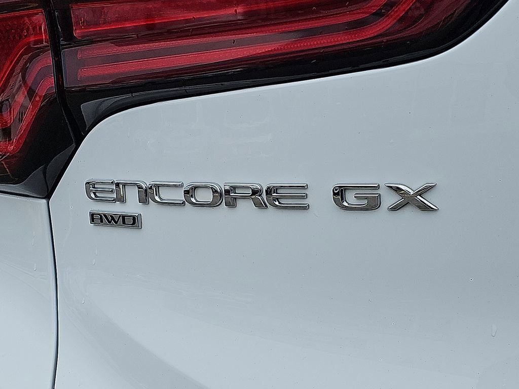 Used 2024 Buick Encore GX Sport Touring image 30