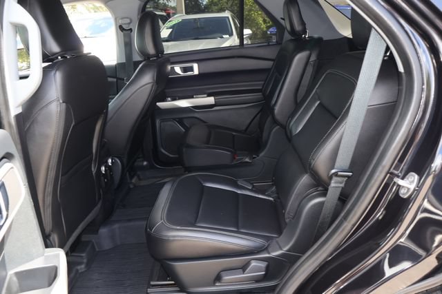 Used 2021 Ford Explorer XLT w/ Equipment Group 202A RWD image 15