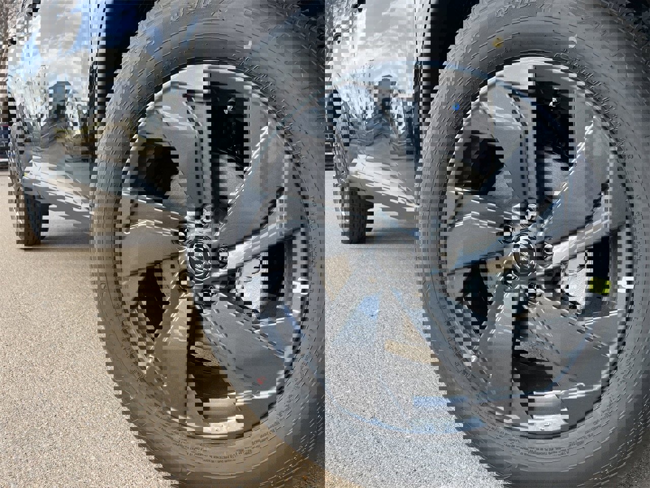 New 2026 Nissan Rogue SV image 7