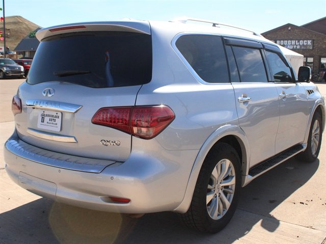 Used 2017 INFINITI QX80 4WD w/ Driver Assistance Package image 9