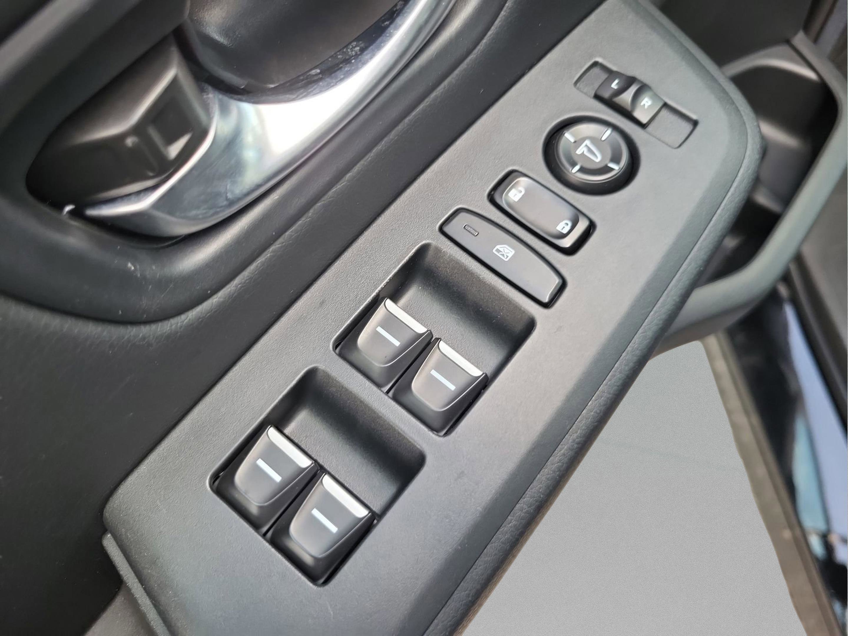 Certified 2024 Honda Pilot Sport image 16