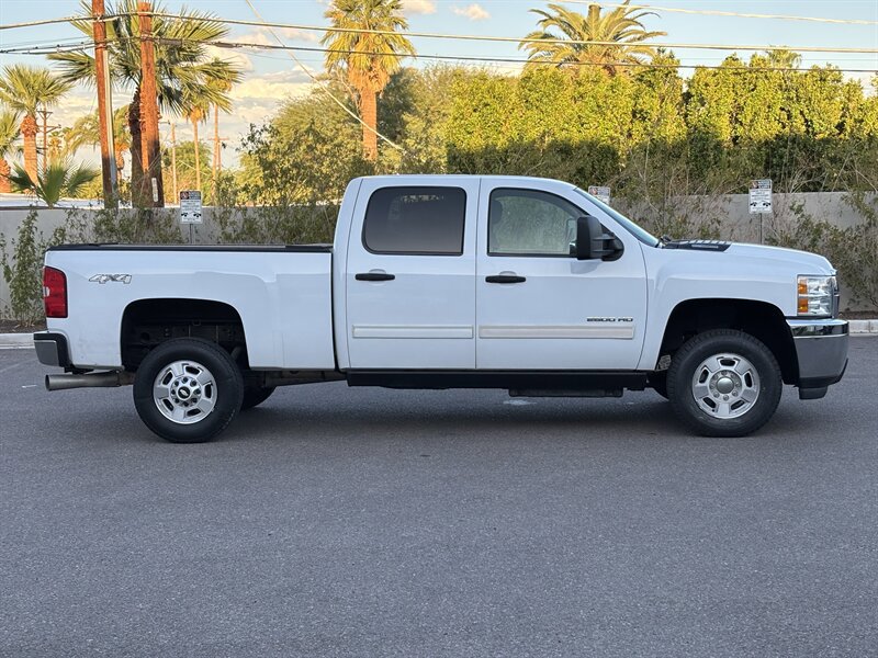 Used 2013 Chevrolet Silverado 2500 LT w/ Convenience Package image 3