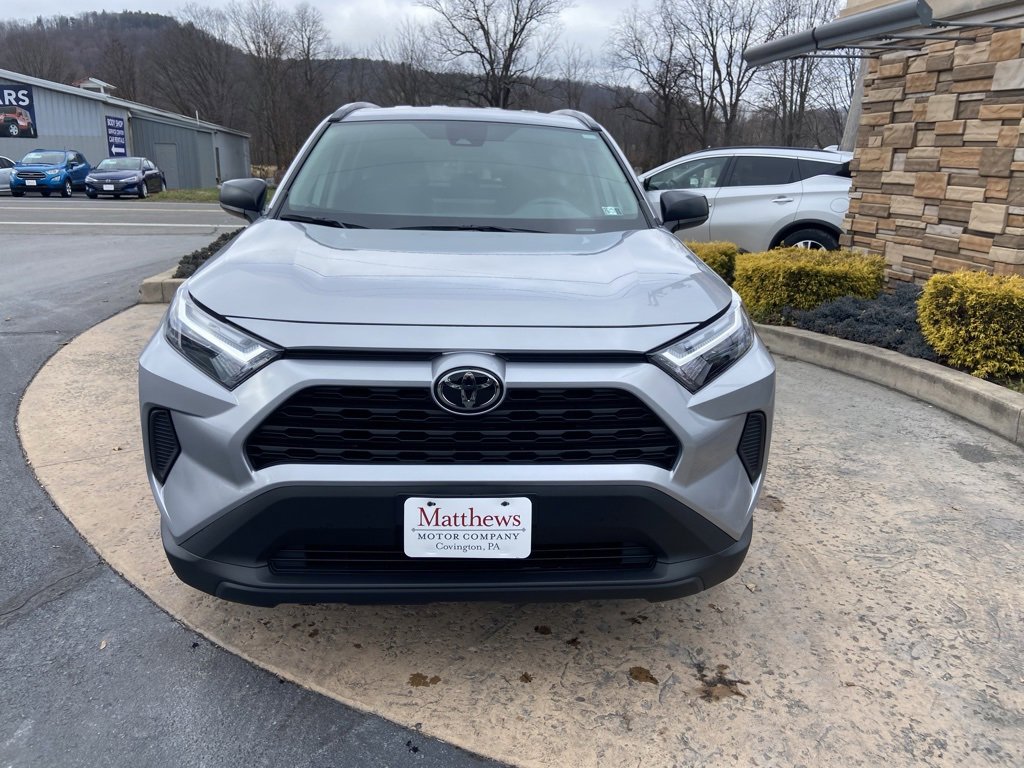 Used 2025 Toyota RAV4 LE image 2