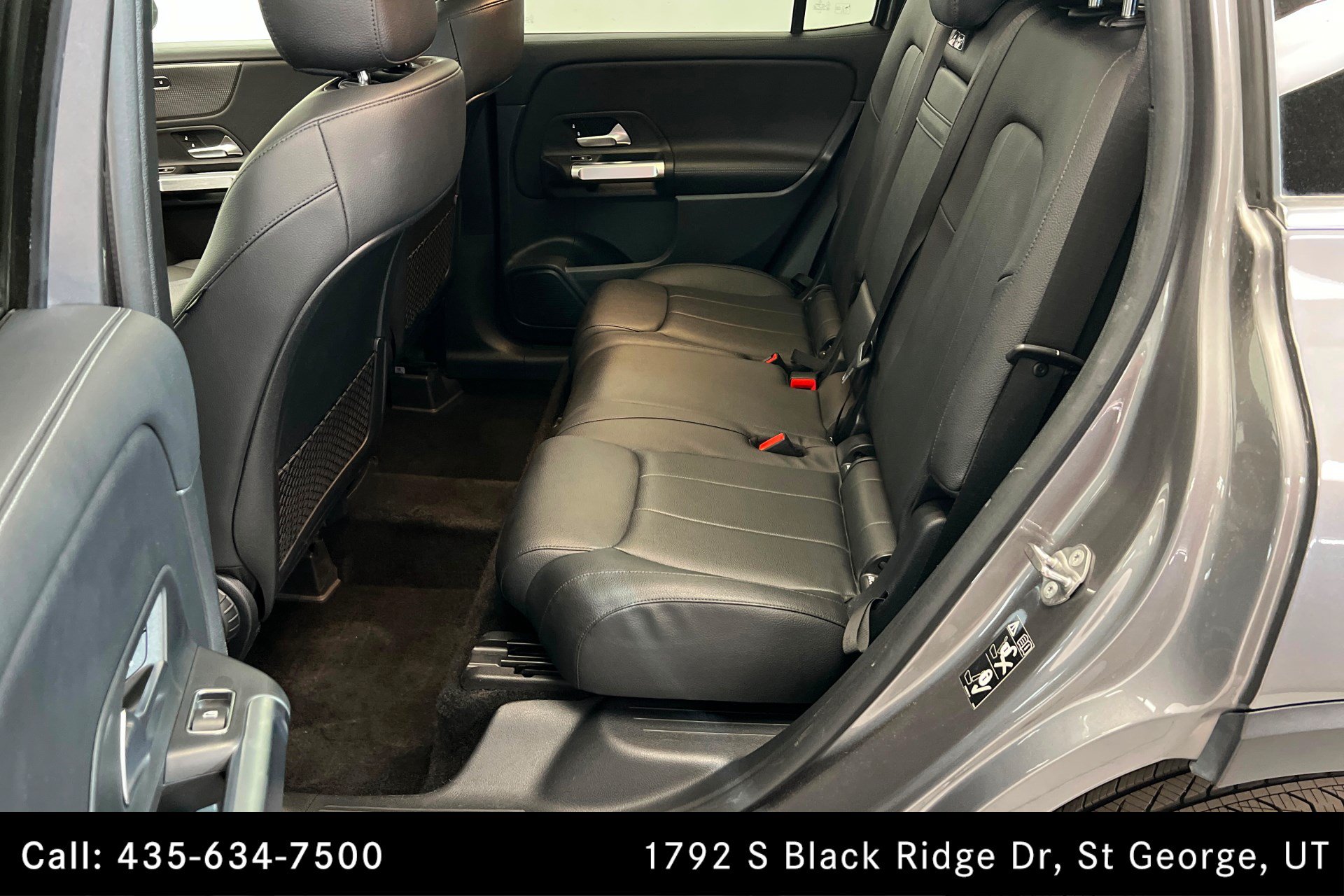 Certified 2022 Mercedes-Benz GLB 250 4MATIC w/ Premium Package Lite image 21