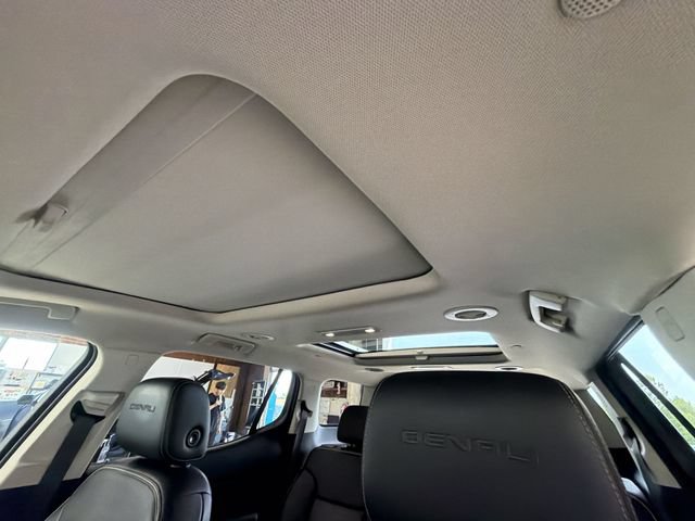 Certified 2020 GMC Acadia Denali w/ Trailering Package AWD/4WD image 19