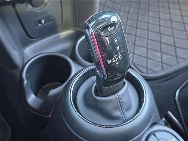 Used 2020 MINI Cooper 4-Door Hardtop image 13