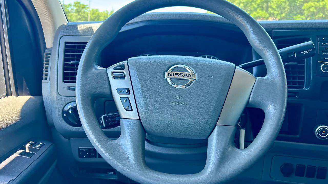 Used 2018 Nissan NV 2500 S RWD image 17