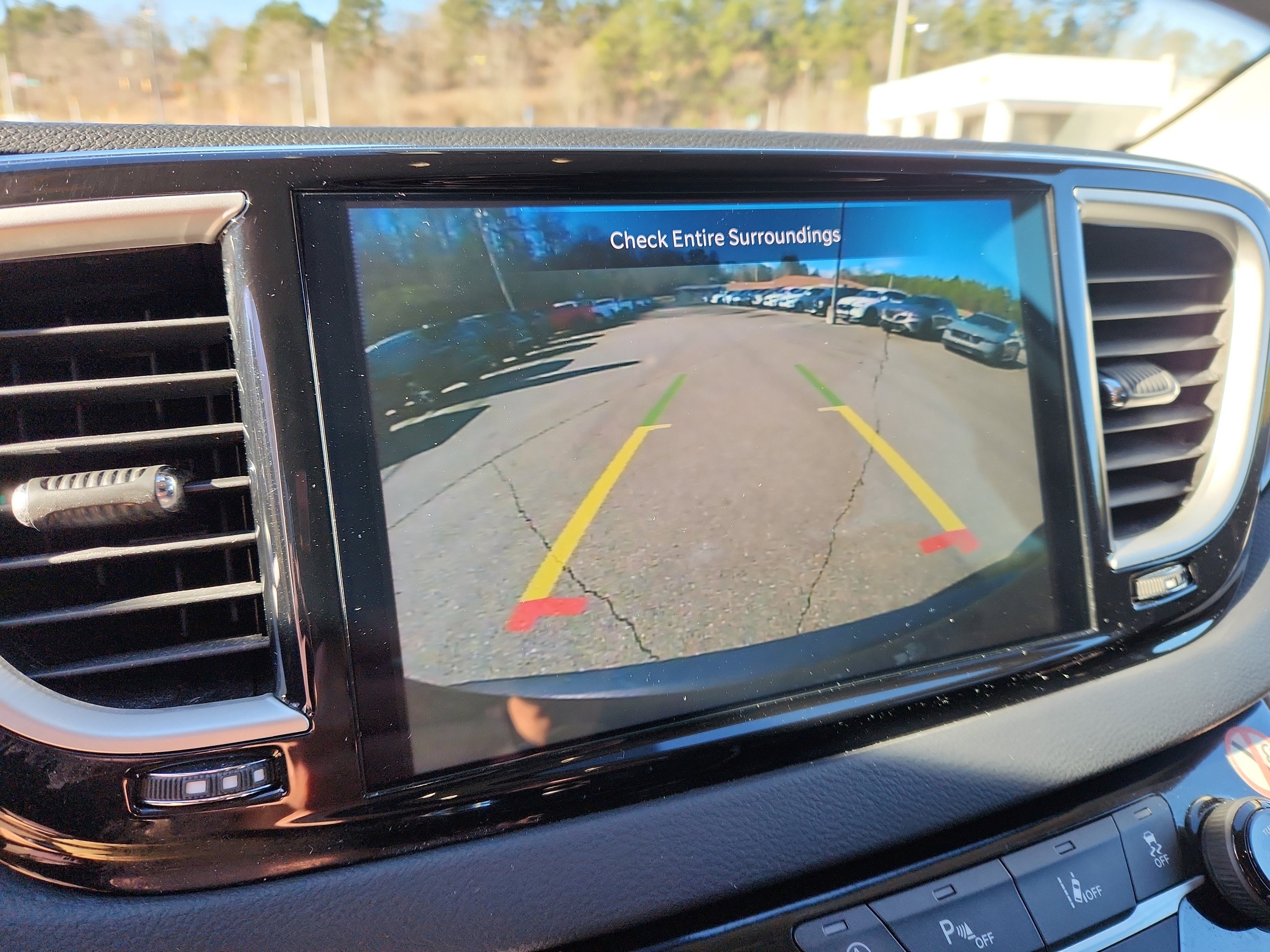 Used 2023 Chrysler Pacifica Touring-L image 24