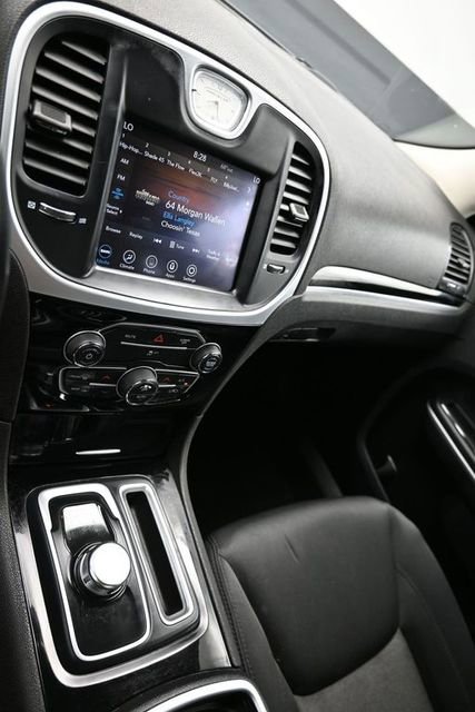 Used 2023 Chrysler 300 Touring image 23