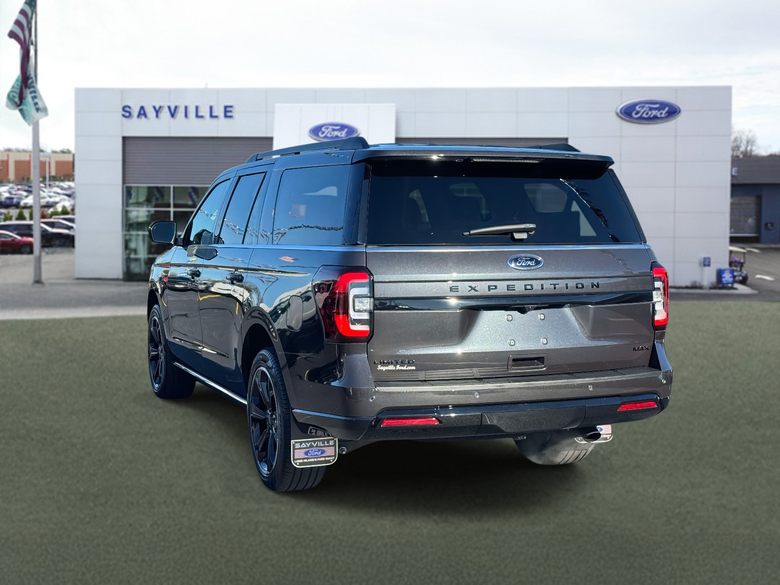 Used 2024 Ford Expedition Max Limited AWD/4WD image 5