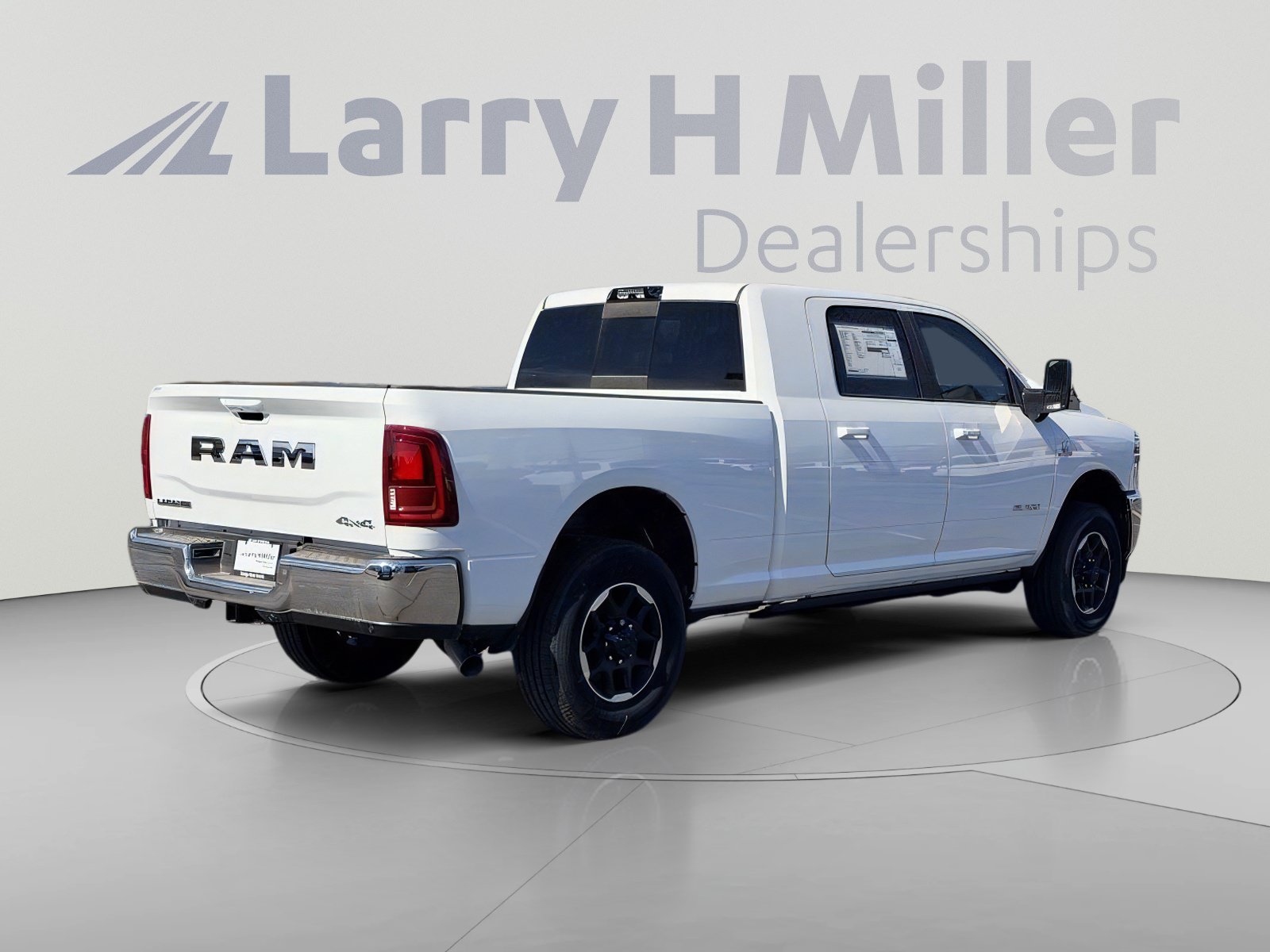 New 2026 RAM 2500 Laramie AWD/4WD image 6