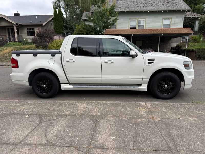 Used 2009 Ford Explorer Sport Trac Adrenalin AWD/4WD image 6