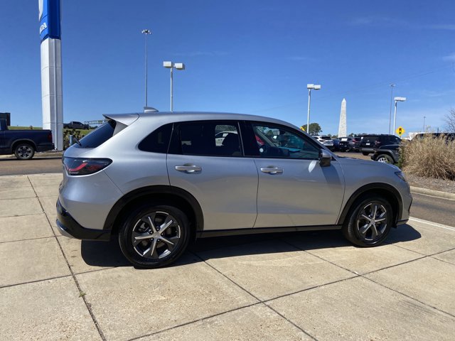 Used 2025 Honda HR-V EX-L image 11