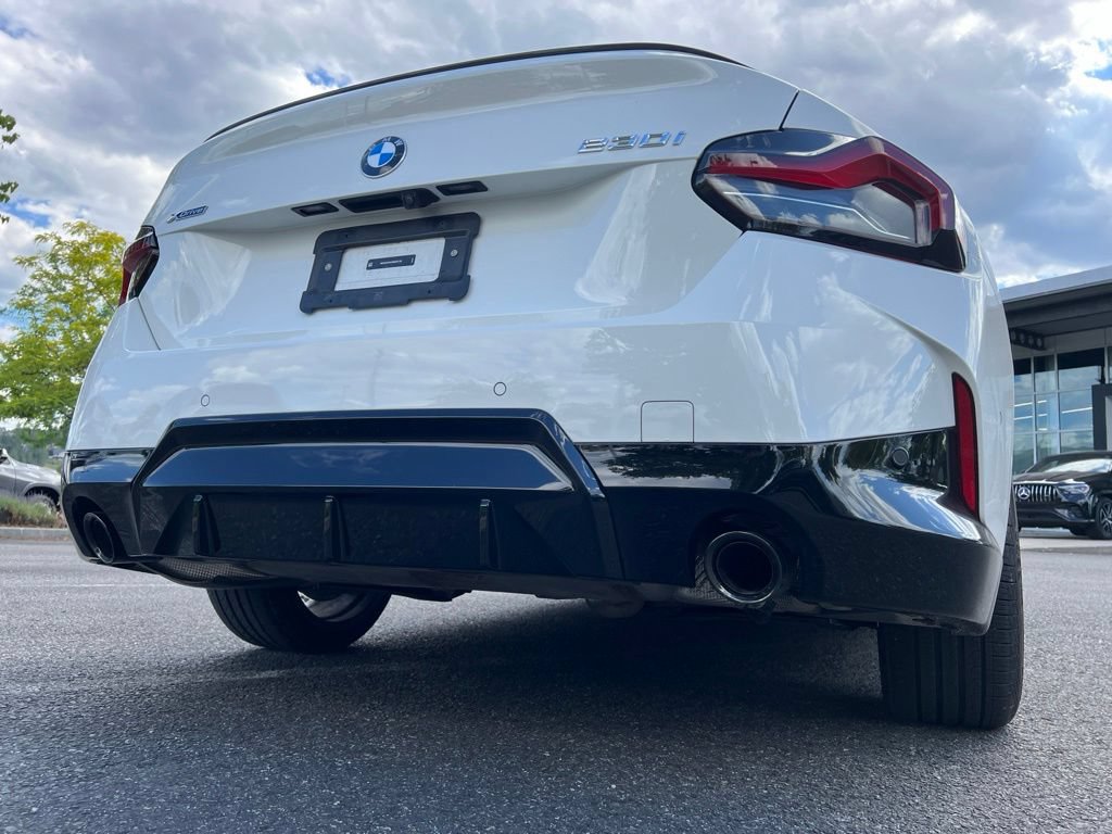 Used 2024 BMW 230i xDrive Coupe w/ Premium Package AWD/4WD image 18