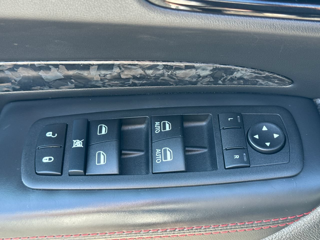 Used 2024 Dodge Durango R/T AWD/4WD image 17