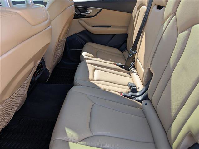 Used 2022 Audi Q7 3.0T Prestige w/ Prestige Package image 21