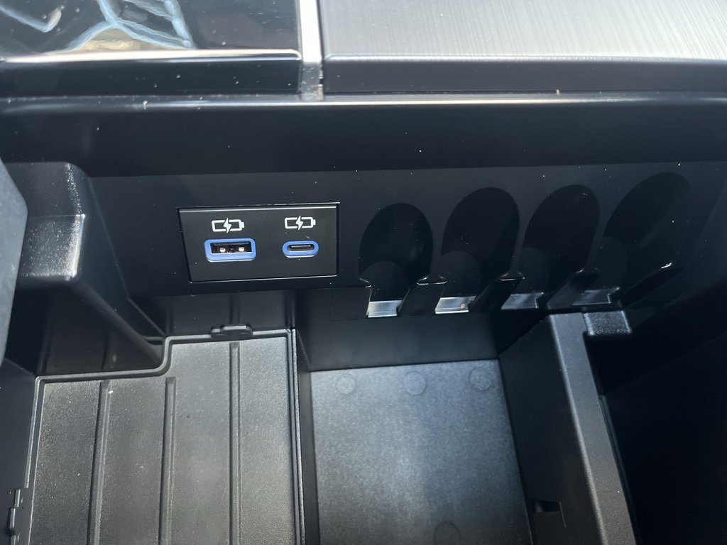 Used 2022 Toyota Tundra Platinum image 21