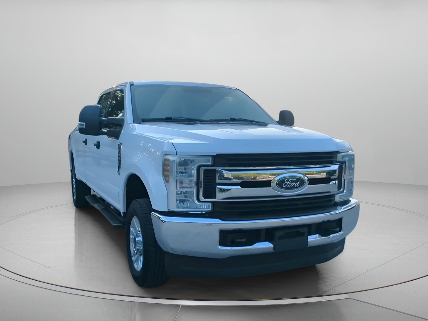 Used 2019 Ford F250 XLT AWD/4WD image 2