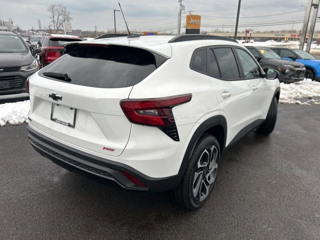 New 2026 Chevrolet Trax RS w/ Sunroof Package image 7