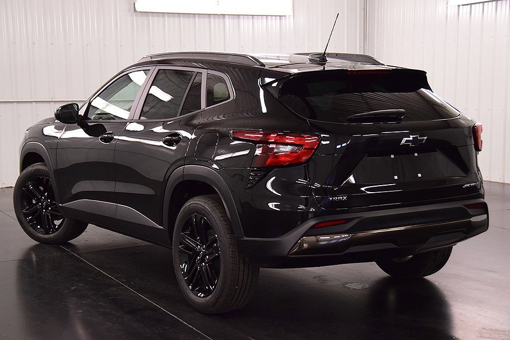 New 2025 Chevrolet Trax ACTIV w/ Driver Confidence Package image 5