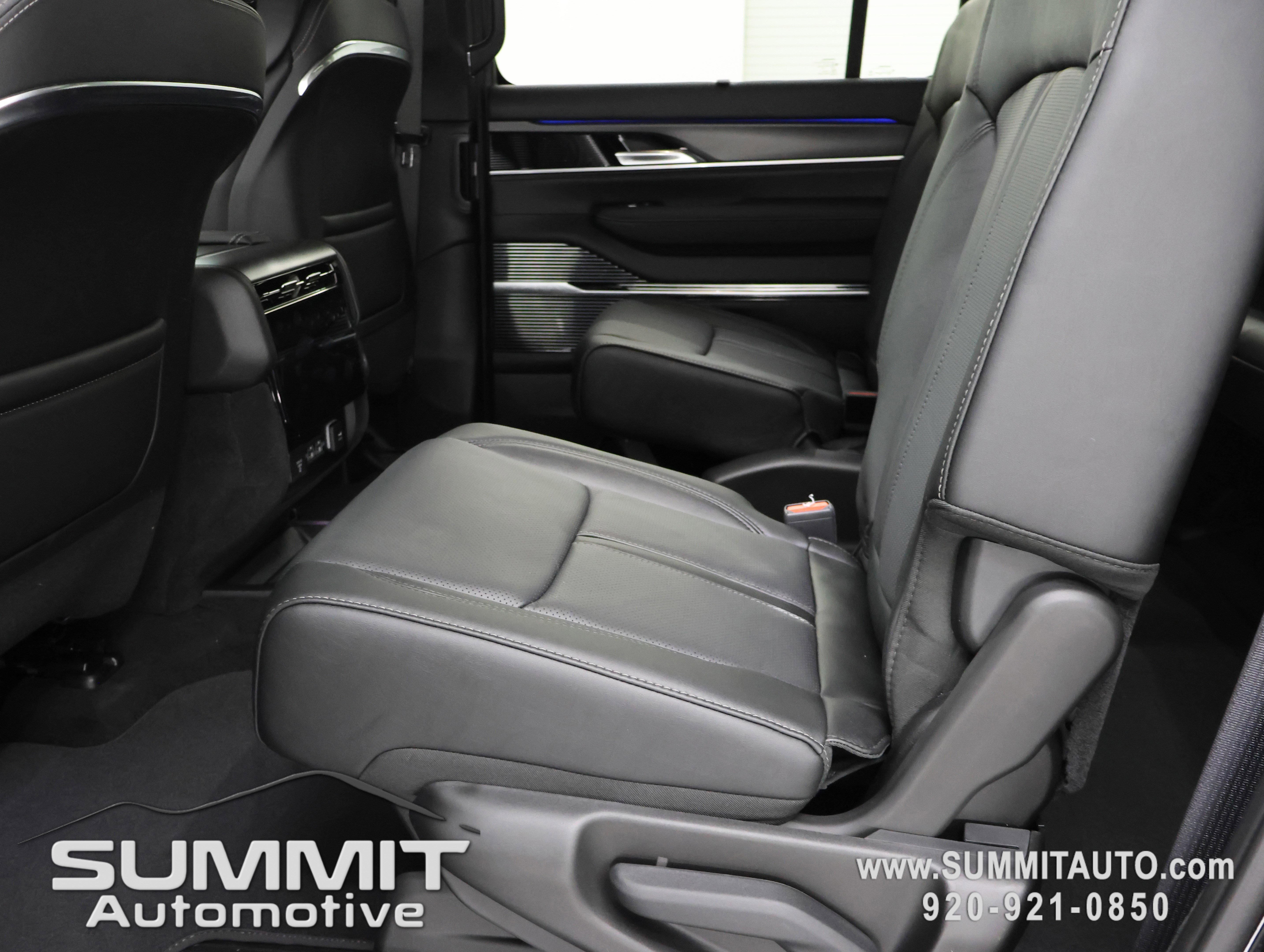 New 2026 Jeep Grand Wagoneer L Summit AWD/4WD image 8