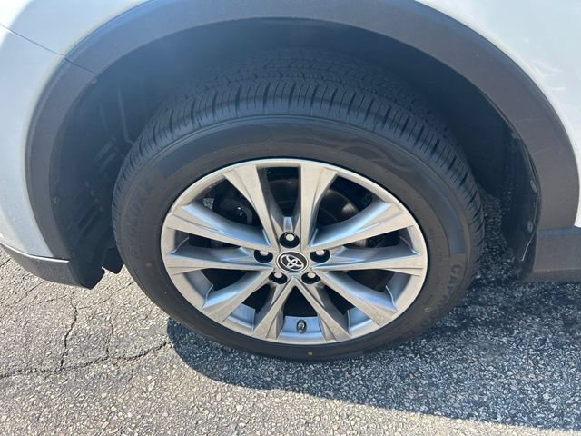 Used 2016 Toyota RAV4 Limited AWD/4WD image 8