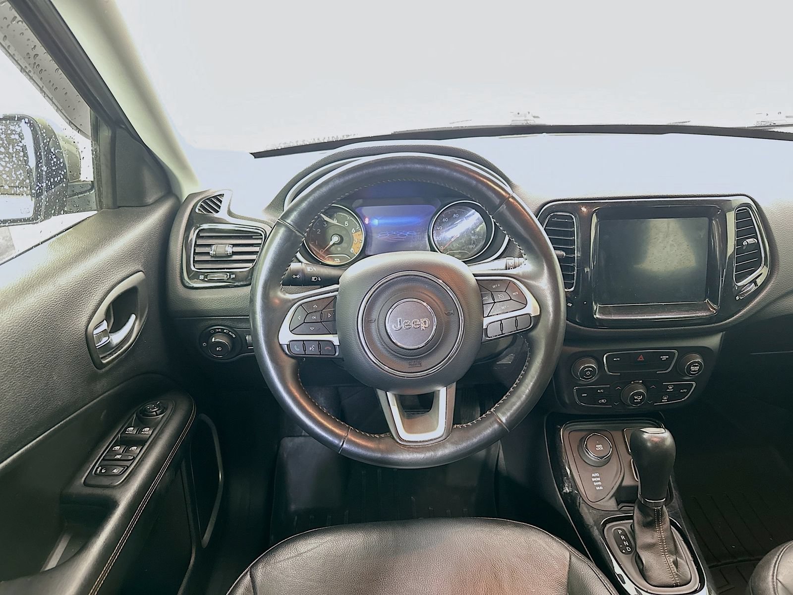 Used 2018 Jeep Compass Limited AWD/4WD image 21